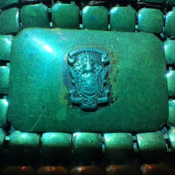 Metal Mesh Mini Coin Pouch w/Keyring & Decorative Crest Plate – Green Tile Bag - Picture 4 of 12